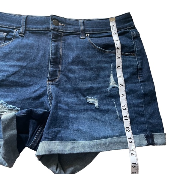 Universal Thread High Rise Midi Distressed Denim Jean Shorts Sz 14 - Picture 7 of 7